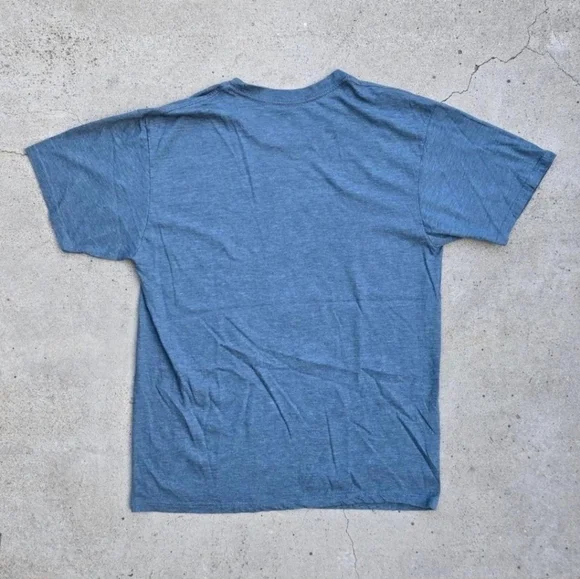 Mickey Men's Size L Mickey and Friends Graphic print t-shirt In … - Picture 3 of 4